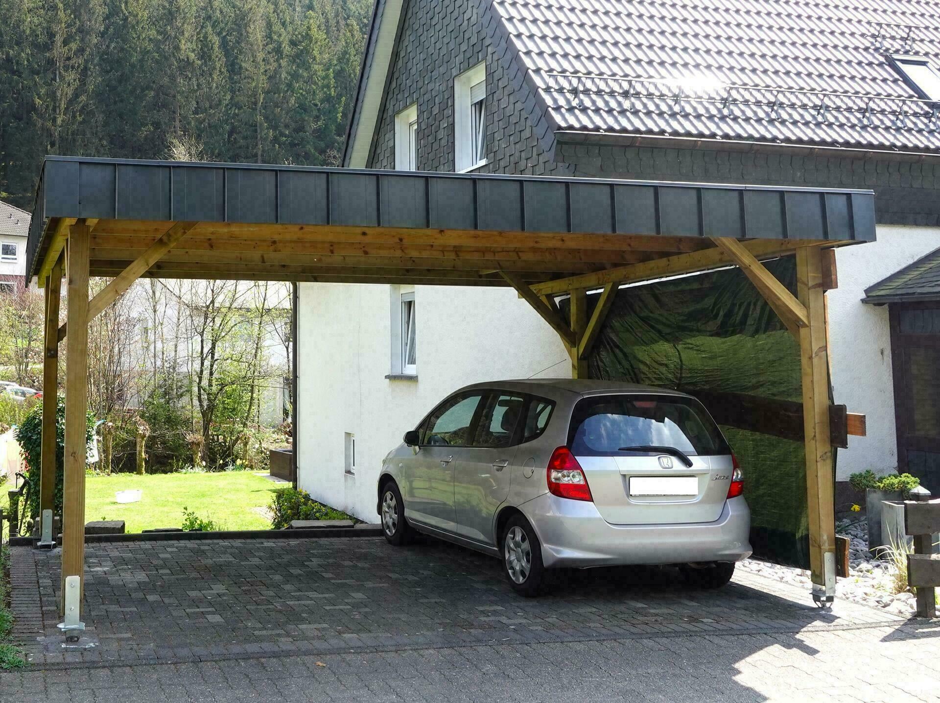 Hockenheim Doppelcarport in kesseldruckimprägniert grün mit Attika-Blende